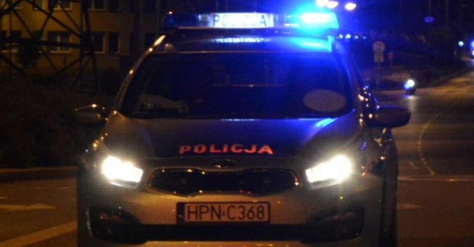 zdjęcie: Dozór dla 29-latka, który nie zatrzymał się do kontroli drogowej i zaczął uciekać na widok radiowozu / fot. KMP w Gdyni
