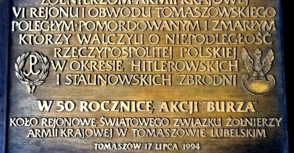 zdjęcie: Tomaszów Lubelski — drewniana perła i brama do dzikiego Roztocza / Drewniany kościół Zwiastowania NMP w Tomaszowie Lubelskim. Fot. Gorofil / Wikimedia Commons, CC BY-SA 4.0