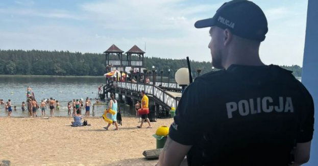 Policyjne patrole piesze i rowerowe w terenie