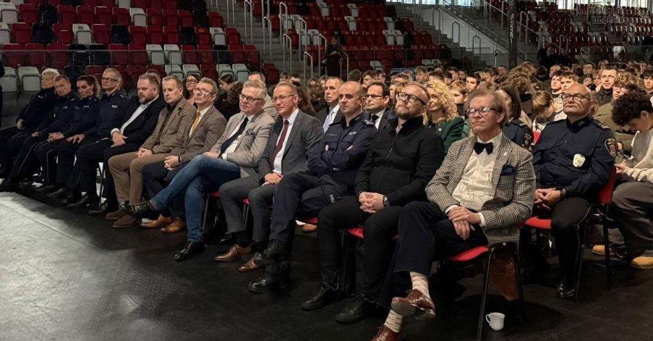 zdjęcie: Gniezno edukuje młodzież o zagrożeniach narkotyków / fot. KPP Gniezno