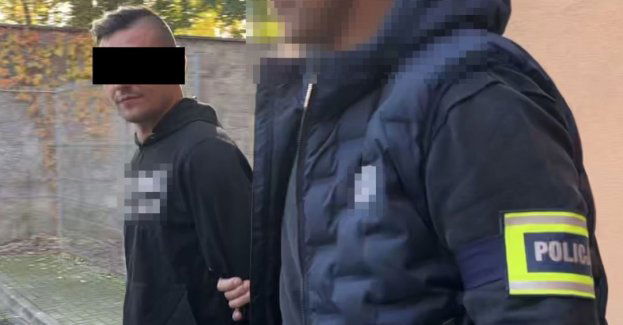 Potrzebował pieniędzy, więc zostawił na samochodzie kartkę, że spali mieszkanie