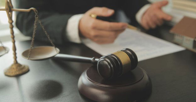 Kolejna nieudana próba rozpoczęcia procesu ws. oszustw - następna w październiku