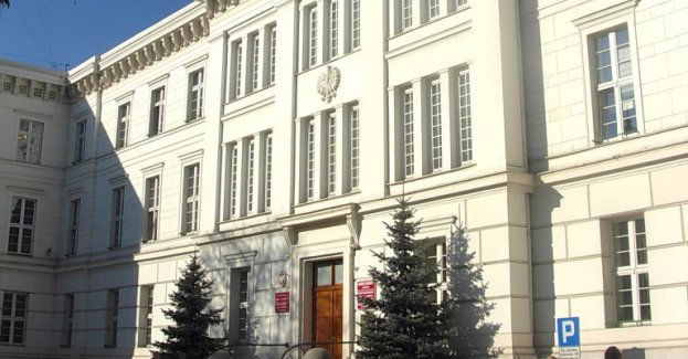 Wydział Spraw Obywatelskich i Cudzoziemców częściowo wznowi bezpośrednią obsługę klientów