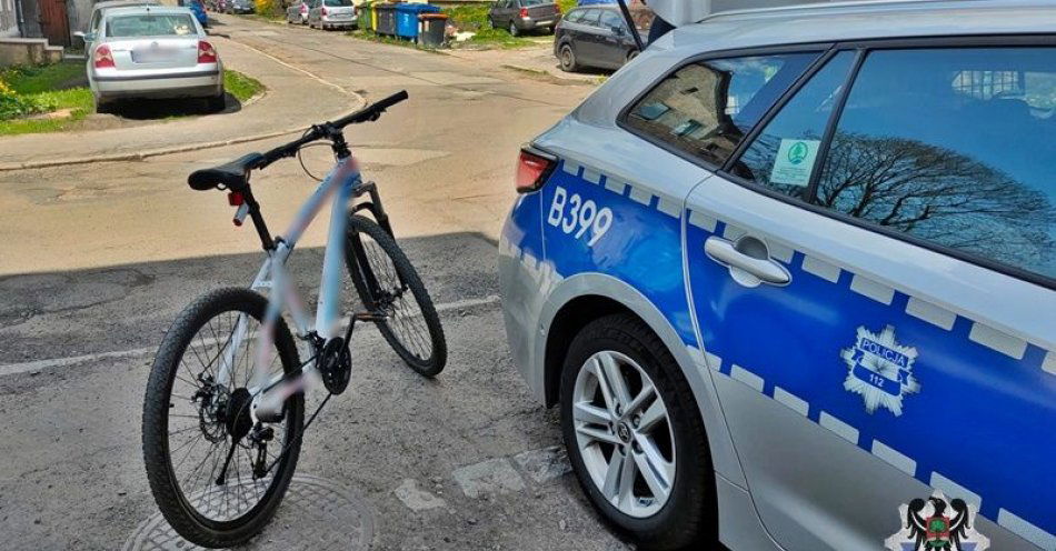 zdjęcie: W weekend pogoda będzie sprzyjać podróżom rowerami. Pamiętaj, aby właściwie przygotować swój jednoślad do jazdy / fot. KMP w Wałbrzychu