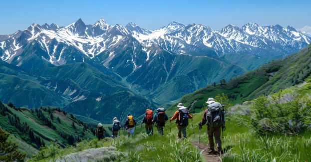 Po opadach śniegu w górach ocieplenie; na szlakach tłumy turystów