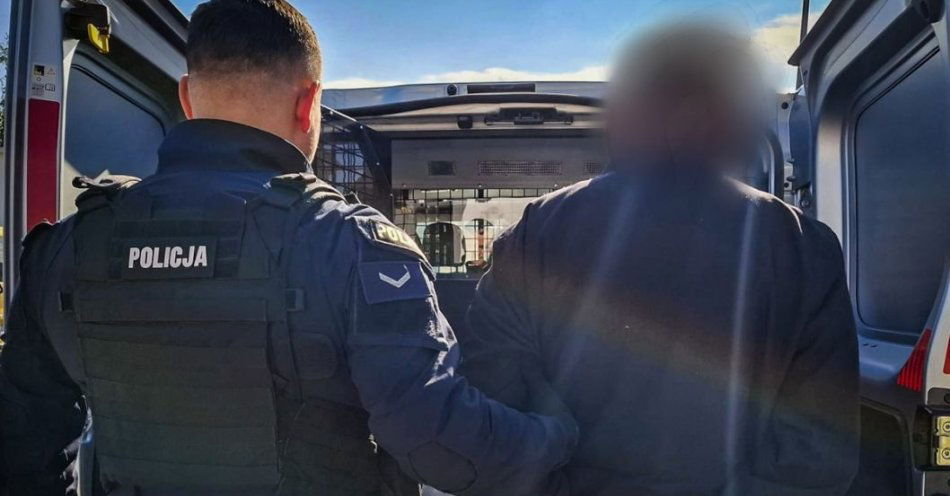 zdjęcie: Poszukiwany w rękach policjantów / fot. KPP Siemiatycze
