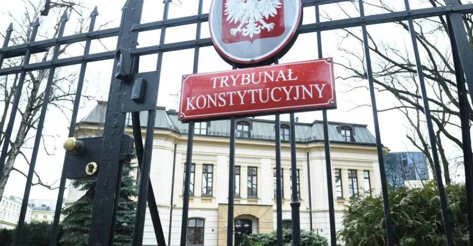 zdjęcie: Nowacka o wnioskach do TK ws. edukacji zdrowotnej: nie mamy normalnie funkcjonującego Trybunału / Warszawa, 14.03.2019. Siedziba Trybunału Konstytucyjnego, 14 bm. Trybunał Konstytucyjny odroczył do 25 marca ogłoszenie wyroku w sprawie przepisów o Krajowej Radzie Sądownictwa dotyczących sposobu powoływania sędziów-członków Rady oraz możliwości odwołania do Sądu Najwyższego od uchwał KRS dotyczących przedstawiania prezydentowi wniosków o powołanie sędziów. (rp/doro) PAP/Radek Pietruszka