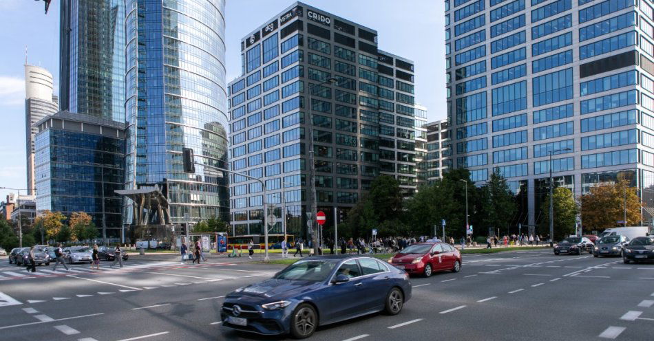 zdjęcie: Innowacyjność też potrzebuje solidnych fundamentów - zbuduj je bezpłatnie z EDIH / Fot. PAP/P. Werewka