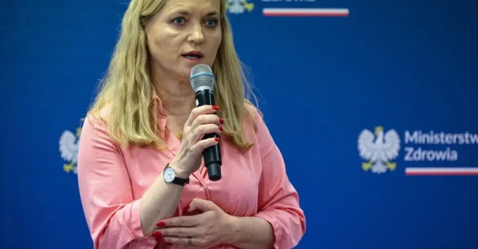 zdjęcie: Szefowa MZ o skierowaniu „lex szarlatan” do TK: będziemy domagać się narzędzi do obrony pacjenta / Warszawa, 26.06.2026. Minister zdrowia Jolanta Sobierańska-Grenda podczas panelu „Po męsku o zdrowiu”, 26 bm. w MZ w Warszawie z okazji przypadającego w tym tygodniu Dnia Ojca. Celem spotkania jest podnoszenie świadomości zdrowotnej wśród mężczyzn. (aldg) PAP/Albert Zawada