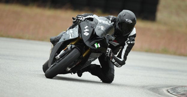 Motocyklista rażąco przekroczył prędkość w obszarze zabudowanym