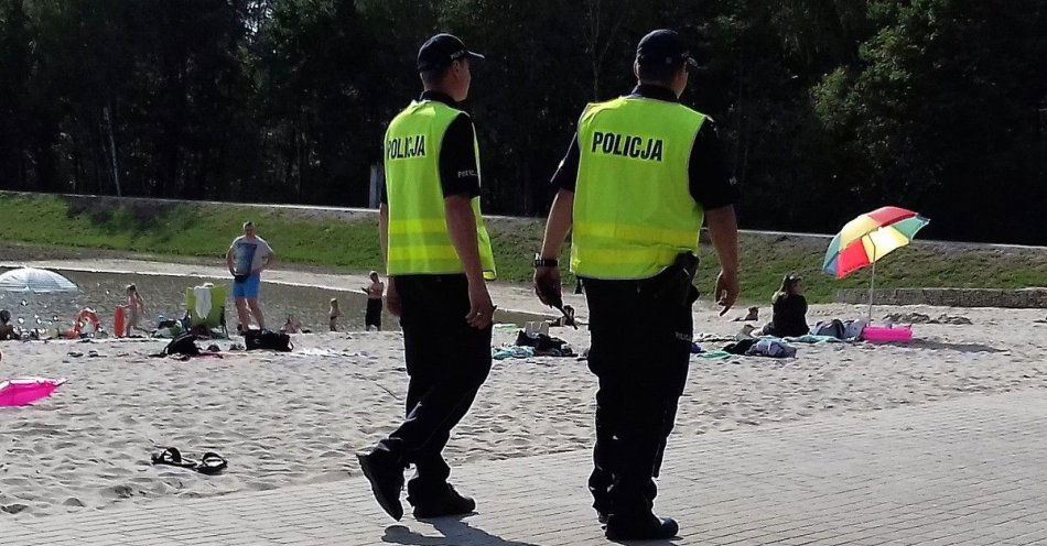 zdjęcie: Zalew Zimna Woda pod czujnym okiem łukowskich policjantów / fot. KPP Łuków