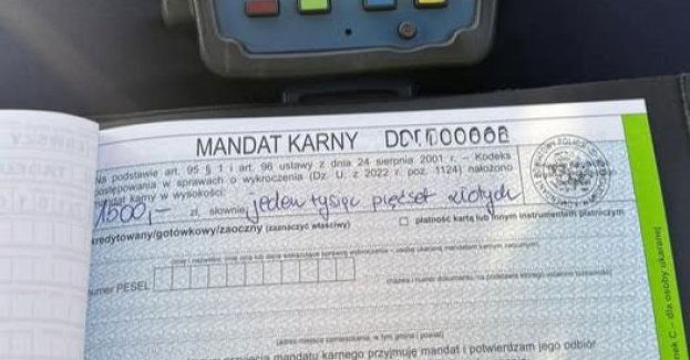 110 zamiast 50 w Kamionnej. Surowa kara kierowcy VW Golf