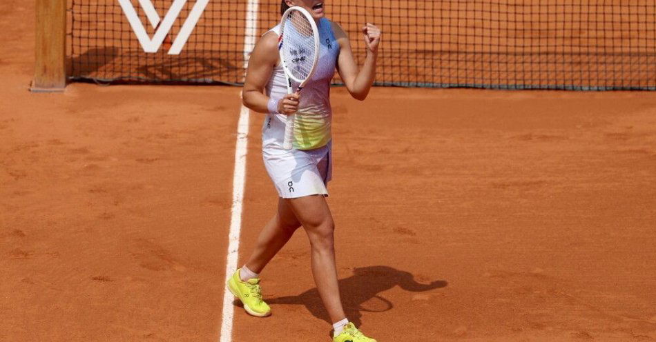 zdjęcie: Świątek pokonała Switolinę i jest w półfinale French Open / fot. PAP