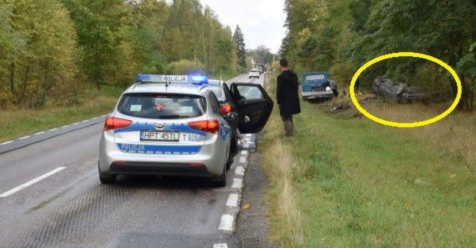 zdjęcie: Dachowanie BMW na trasie Pisz- Jeże / fot. KPP w Piszu