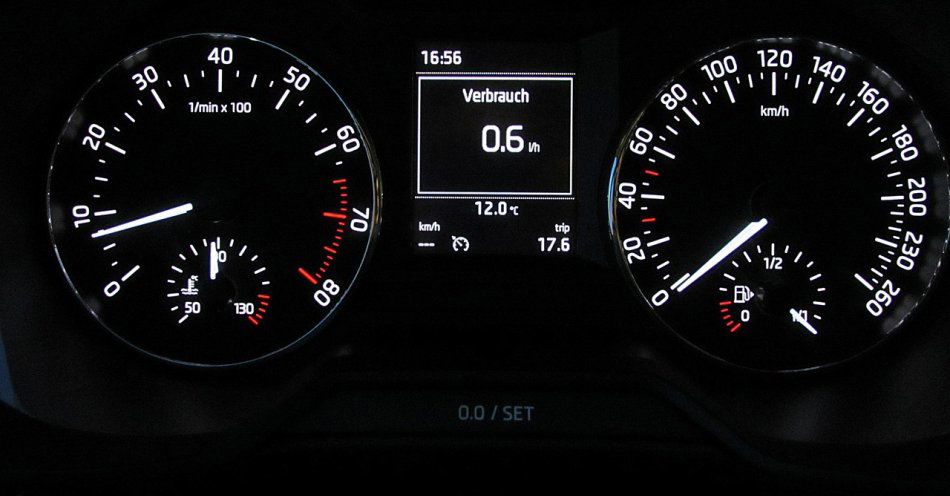 zdjęcie: Przekroczył prędkość o ponad 50 km/h – został ukarany mandatem karnym oraz 13 punkami karnymi / pixabay602581