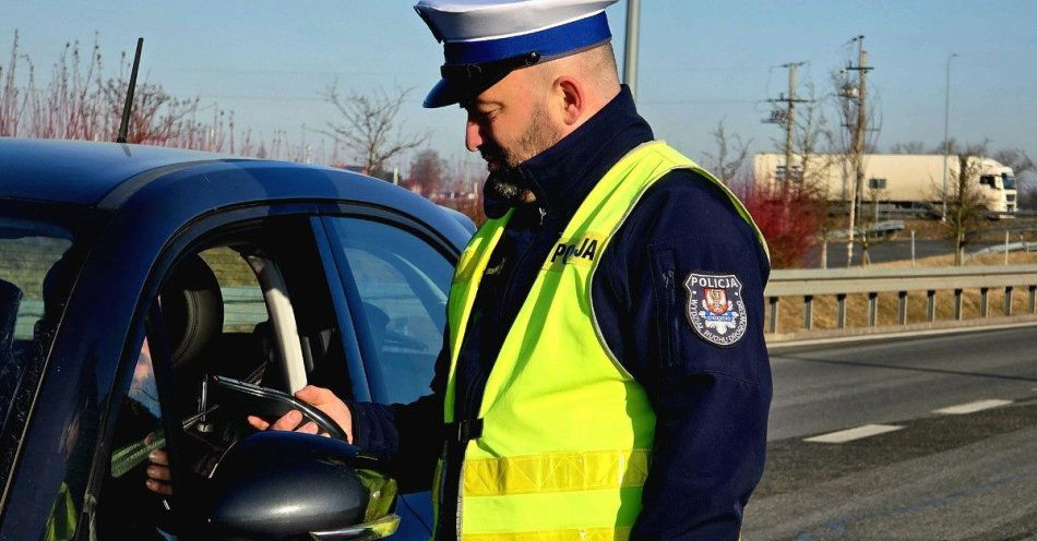 zdjęcie: 704 badania i zero nietrzeźwych na węźle Lisewo / fot. KPP w Chełmnie