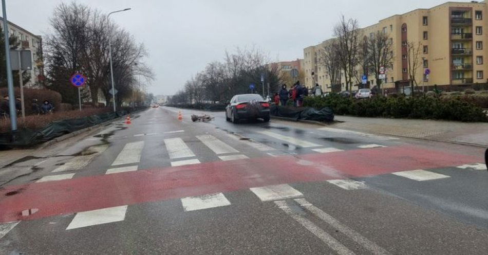 zdjęcie: Wypadek drogowy z udziałem rowerzystki / fot. KPP w Ciechanowie