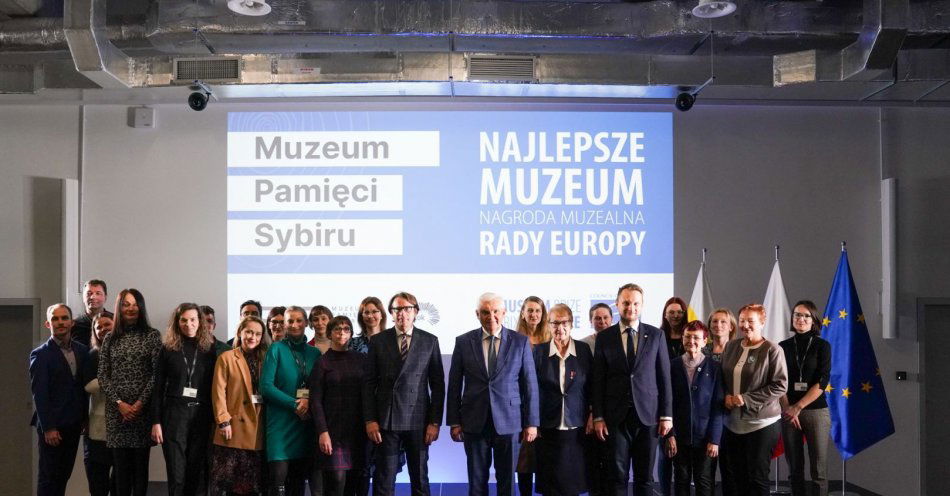 zdjęcie: Gratulacje dla Muzeum Pamięci Sybiru / fot. nadesłane