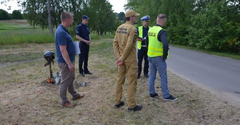 zdjęcie: Specjalna komisja sprawdzała infrastrukturę drogową po śmiertelnym wypadku drogowym / fot. KPP w Wejherowie