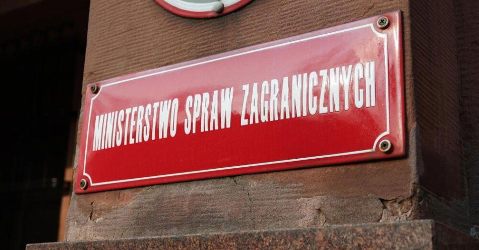 zdjęcie: MSZ domaga się natychmiastowego przywrócenia stanu pierwotnego cmentarza w Miednoje / fot. PAP