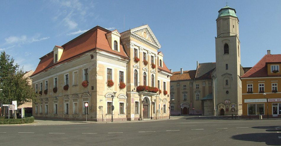 zdjęcie: Żagań: miasto nad Bobrem i Czerną Wielką / Mohylek/CC BY-SA 3.0 DEED/https://creativecommons.org/licenses/by-sa/3.0/