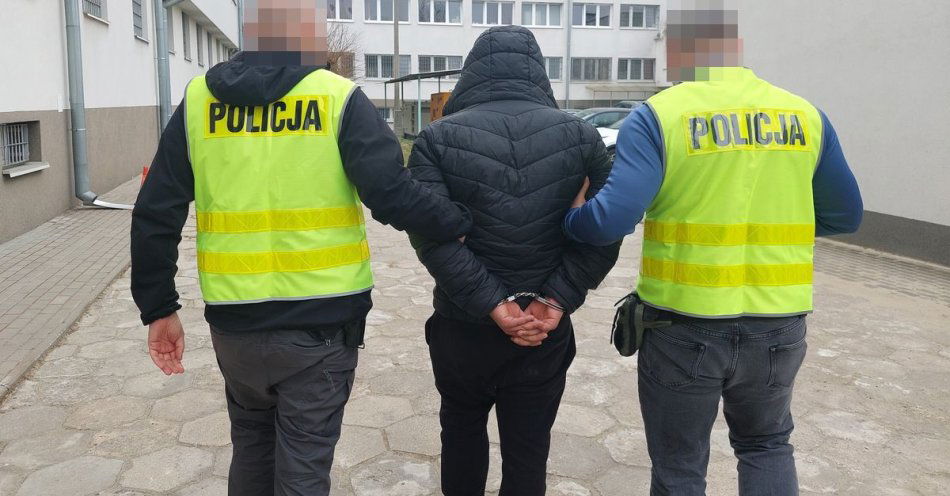 zdjęcie: Tymczasowy areszt po oszustwach metodą na policjanta / fot. KMP Chełm