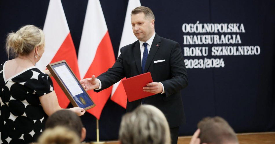 zdjęcie: Ten rok szkolny rozpoczyna się absolutnie spokojnie / fot. PAP
