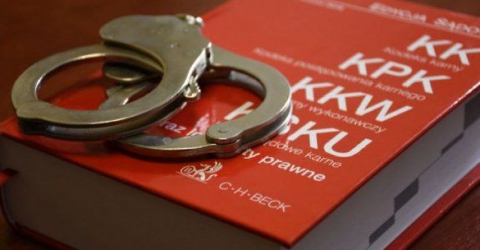 zdjęcie: Pijany kierowca zasnął na skrzyżowaniu i miał narkotyki / fot. KMP w Przemyślu