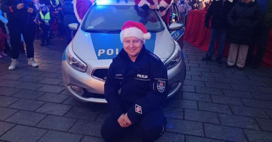 zdjęcie: Moto Mikołaje rozświetlili jarmark we Wrześni / fot. KPP Września