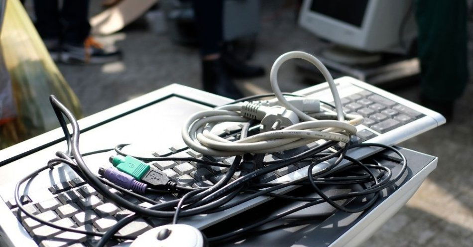 zdjęcie: Wzrasta ilość elektroodpadów poddawanych recyklingowi / fot. PAP