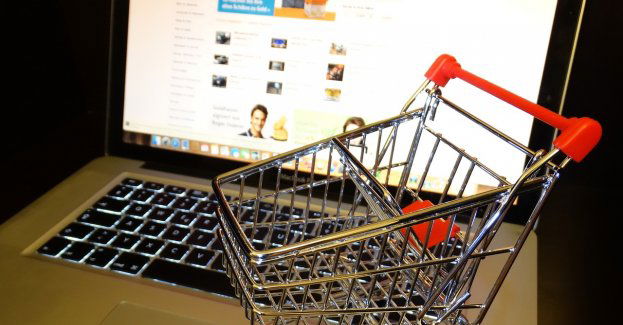 Wirtualne zakupy i inwestycje mogą stanowić realne zagrożenie!