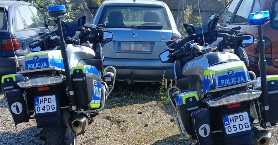 zdjęcie: Pijany przejechał do sklepu i… zasnął na trawniku / fot. KPP Radzyń Podlaski