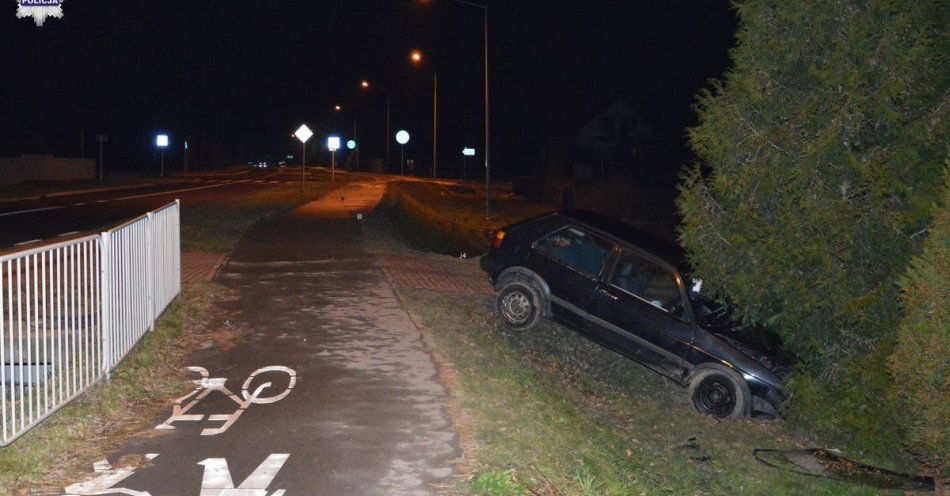 zdjęcie: Śmiertelny wypadek w Białobrzegach. Zmarł 83-letni pasażer Volkswagena / fot. KMP Zamość