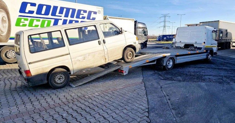 zdjęcie: Obywatelskie zatrzymanie na autostradzie A4 / fot. KPP w Strzelinie