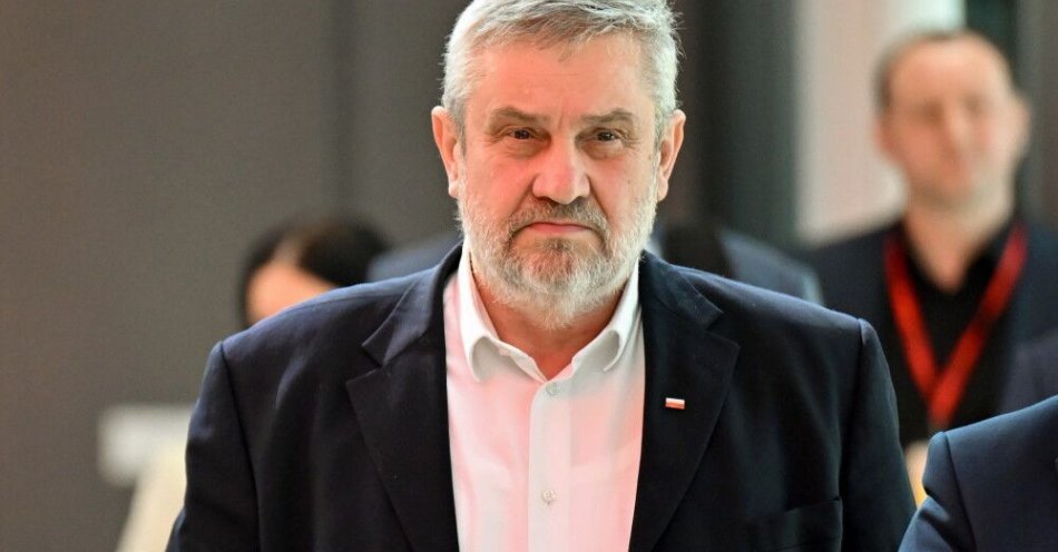 zdjęcie: Prokuratura: akt oskarżenia m.in. przeciw b. ministrowi rolnictwa Janowi Krzysztofowi Ardanowskiemu / Kielce, 08.03.2024. Doradca prezydenta RP Jan Krzysztof Ardanowski podczas otwarcia XXIX Międzynarodowe Targów Techniki Rolniczej AGROTECH w Kielcach, 8 bm. (pp/amb) PAP/Piotr Polak