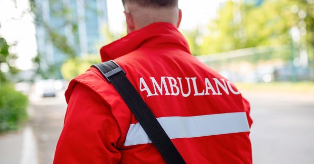 24-latek, który zasłabł na studniówce odpowie za atak na ratowników medycznych