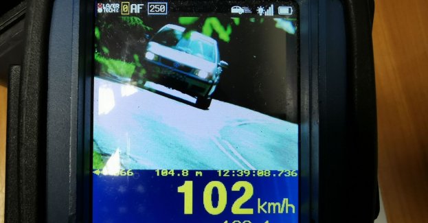 Pijany i bez uprawnień jechał 62 km/h za szybko w obszarze zabudowanym, został zatrzymany przez grupę SPPED