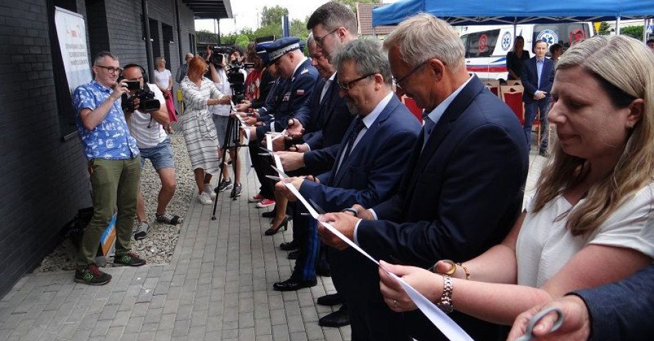 zdjęcie: Uroczyste otwarcie nowego Komisariatu Policji w Łebie / fot. KPP w Lęborku