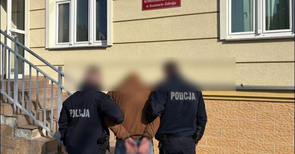 zdjęcie: Mężczyzna zatrzymany w Kudowie za użycie cudzej karty / fot. KPP w Kłodzku