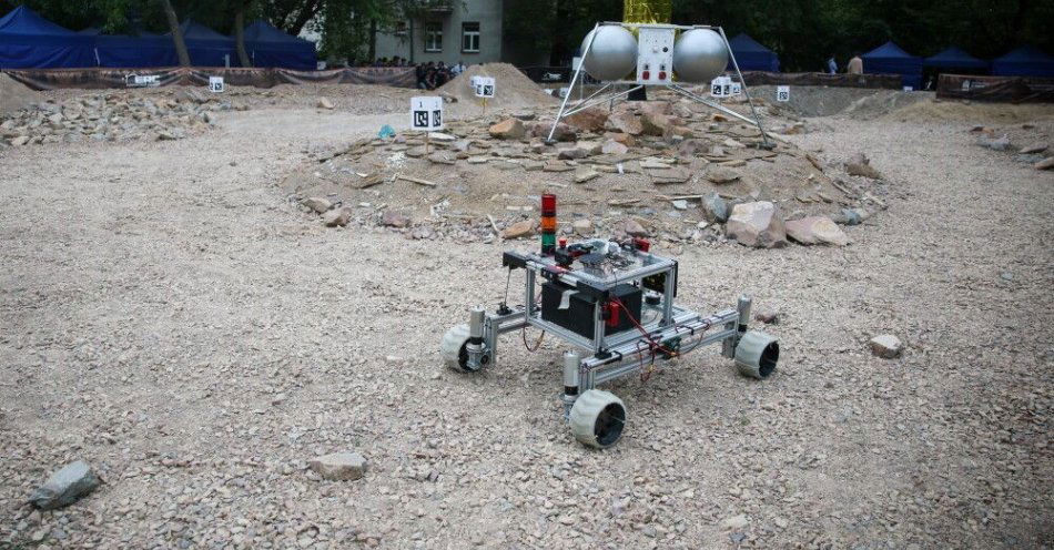 zdjęcie: Zespół ze Szwajcarii zwycięzcą 11. edycji European Rover Challenge / fot. PAP