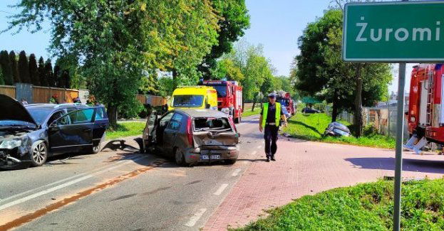 Zderzenie trzech aut między Żurominem a Brudnicami