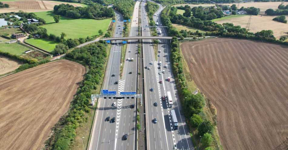 zdjęcie: Autostrada A4 pod Legnicą zablokowana po wypadku / v11673119