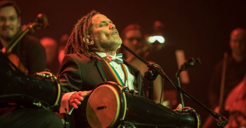zdjęcie: Symfoniczna salsa na Dzień Kobiet / fot. www.torun.pl / Lech Kamiński