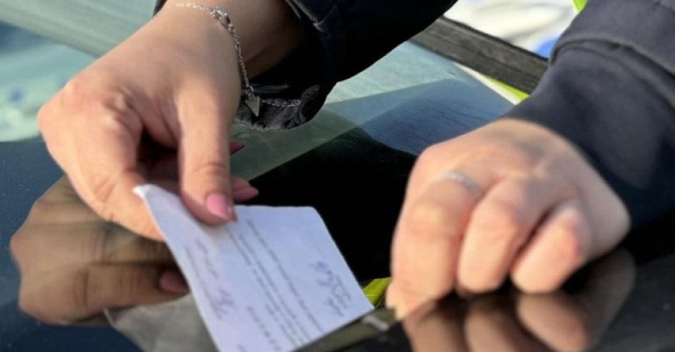 zdjęcie: 62 kierowców ukaranych za nieprawidłowe parkowanie w Rawiczu / fot. KPP Rawicz