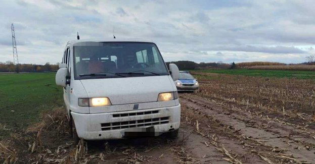 Pościg za busem w Sokołowie. Kierowca 24 lat bez prawa jazdy