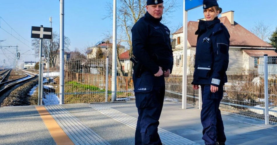 zdjęcie: Policja skontrolowała pociągi i stacje w ramach Aktywnej Tarczy / fot. KPP w Pajęcznie