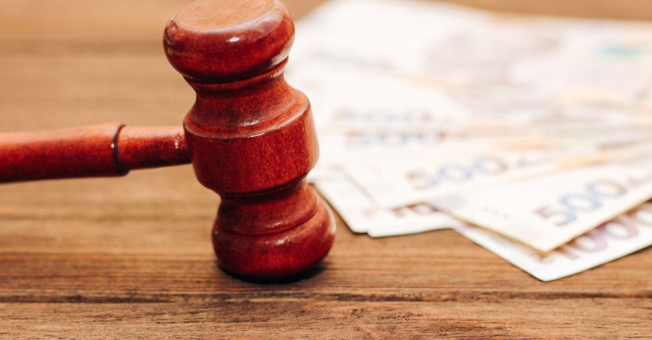 zdjęcie: Apelacje od wyroku w sprawie przywłaszczenia blisko 3 mln zł przez prawników / v46888970