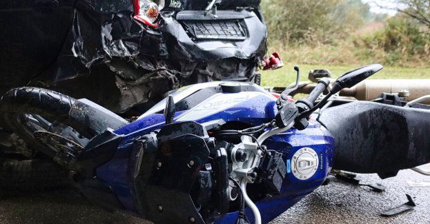Nieporozumienie pomiędzy kierowcami doprowadziło do kolizji i utrudnień na rondzie