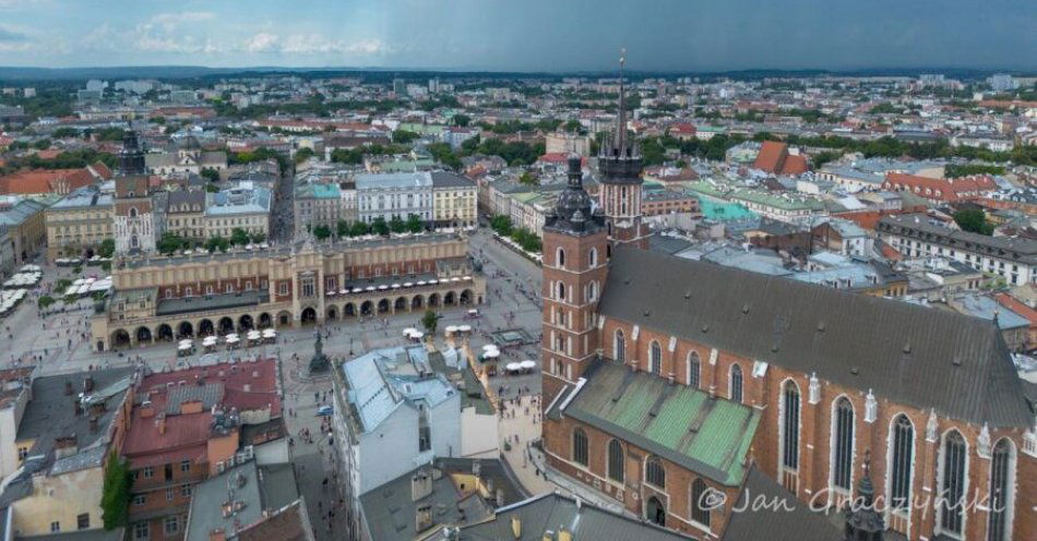 zdjęcie: IMGW ostrzega: kolejny burzowy i deszczowy dzień / fot. UM Kraków / Fot. Jan Graczyński