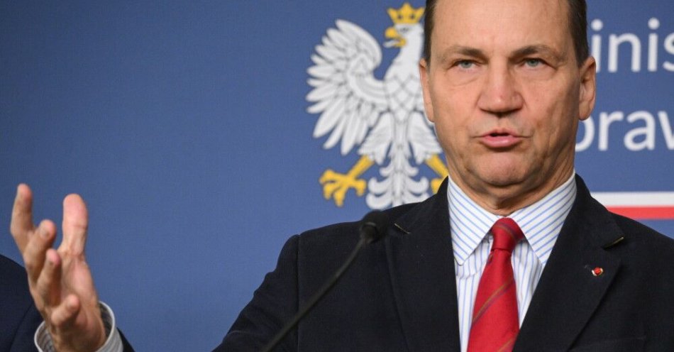 zdjęcie: Szef MSZ: Polska SAFE przyjmie, pierwszych przelewów spodziewamy się w ciągu kilku tygodni / Warszawa, 07.03.2026. Wicepremier, minister spraw zagranicznych Radosław Sikorski podczas wspólnej konferencji prasowej, poświęconej sytuacji na Bliskim Wschodzie, 7 bm. w Warszawie. (sko) PAP/Radek Pietruszka